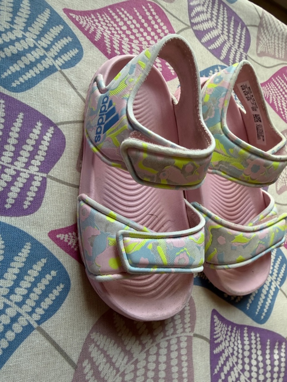 adidas Kids Pink Floral-Patterned Adjustable Sandals